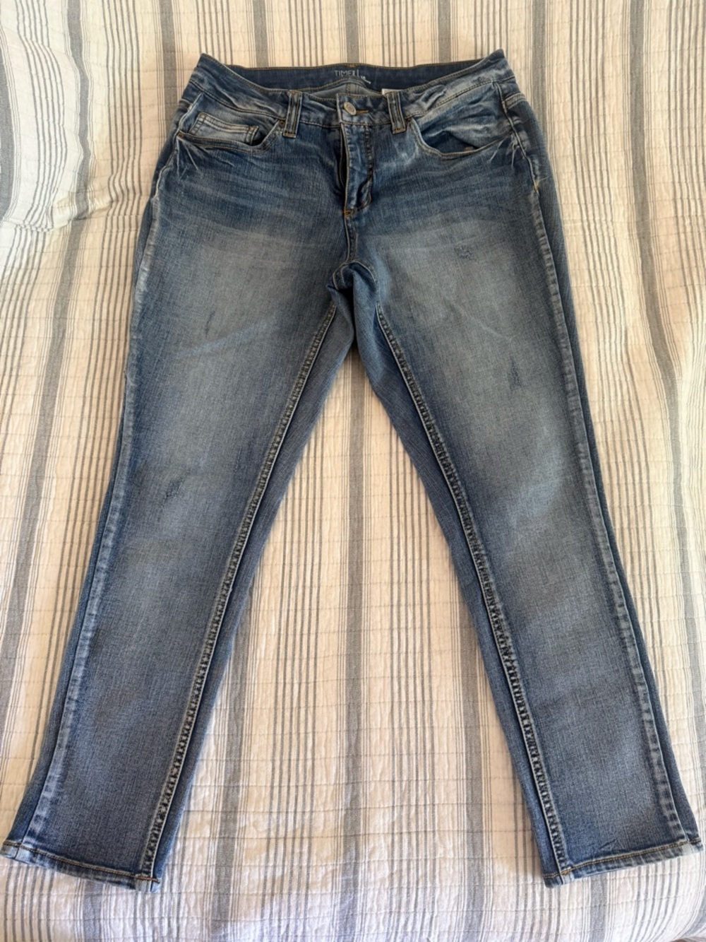 Time & Tru Classic Women's Blue Denim Jeans - Picture 4 of 5
